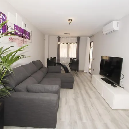 Edificio Marenostrum Apartment